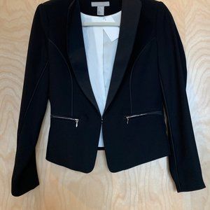 H&M (NWT) BLACK FITTED BLAZER